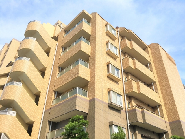 首都圏中古マンション11年ぶりの下落